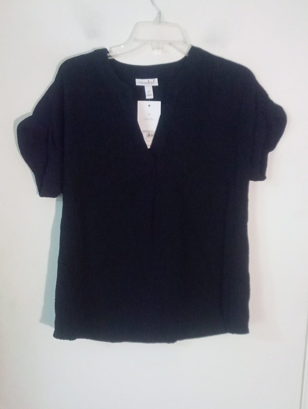 Isabel Black Short-Sleeve V-Notch Blouse XS NWT $28 Lightweight